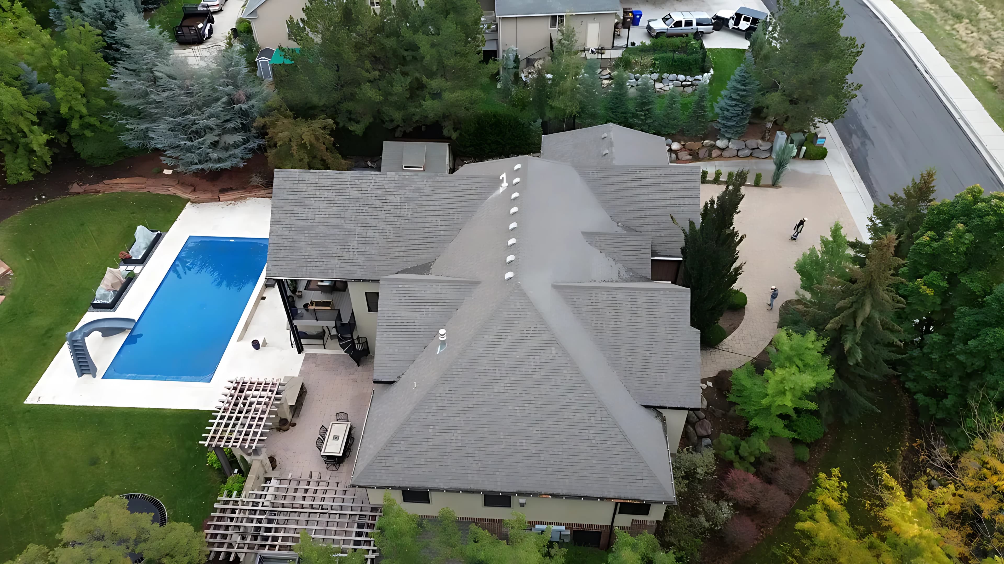 Roof repair work Utah